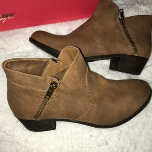 AMERICAN RAG BOOTIES